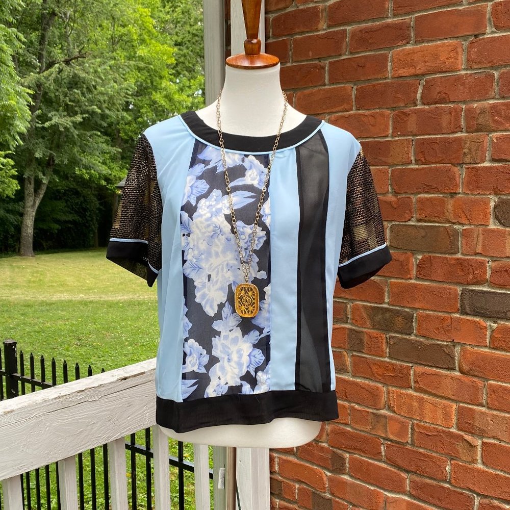 Oh My Julian patterned top